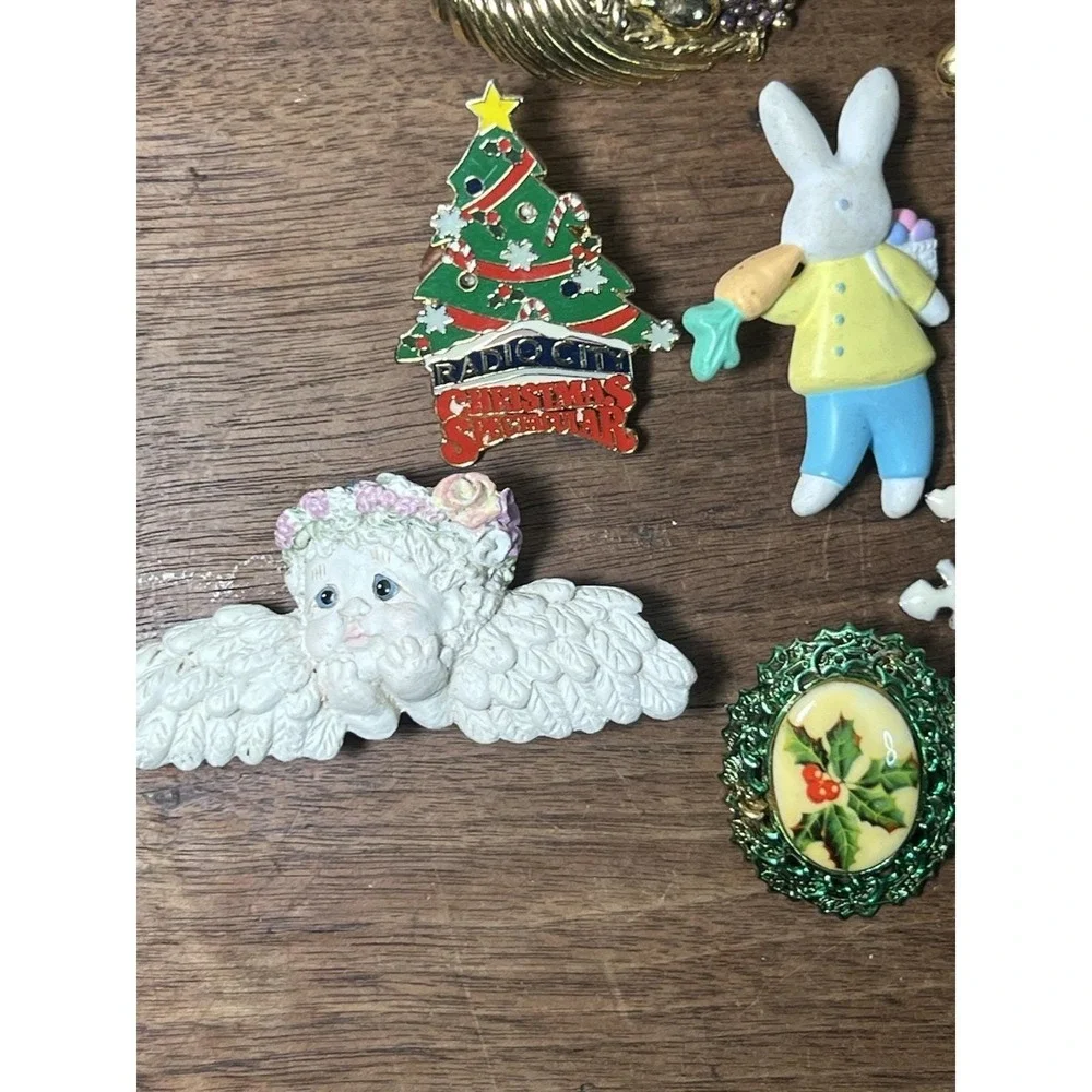 Vtg Holiday Brooch Lot Handmade Folk Easter Christmas 4th Quirky Seasonal